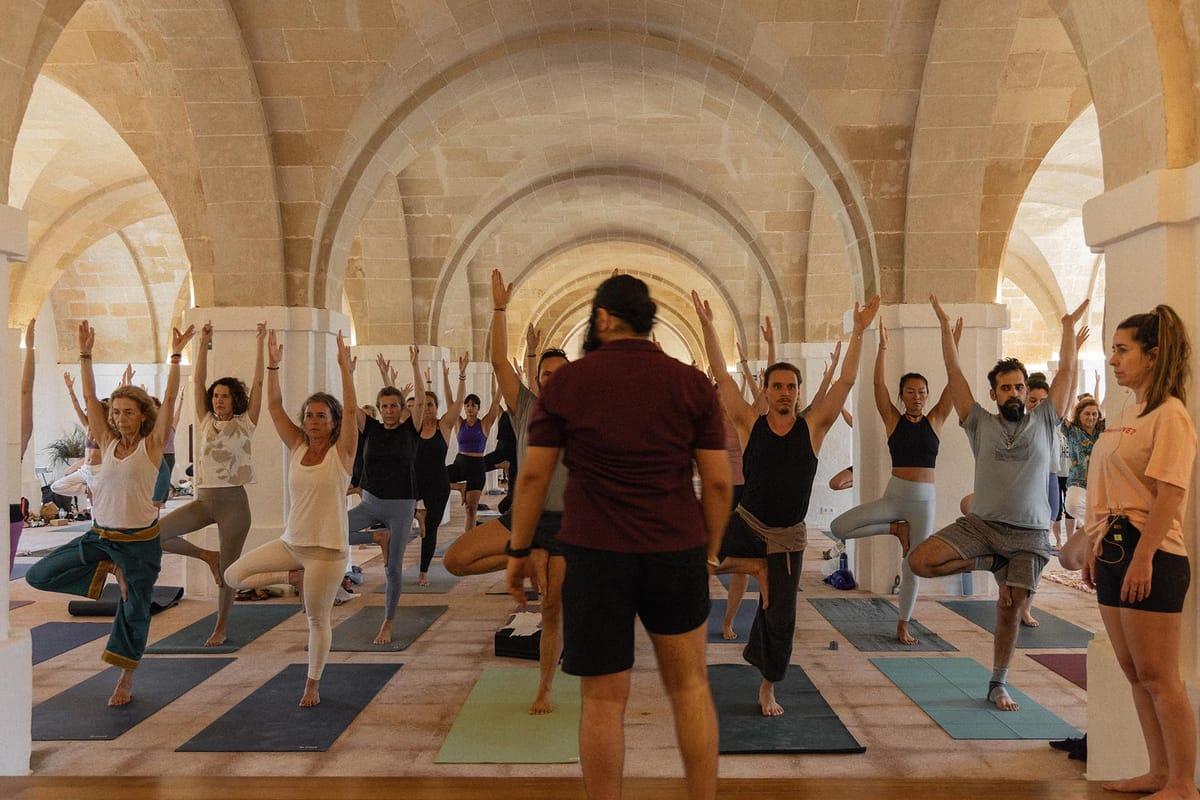 Menorca celebra en junio su prestigioso festival de yoga