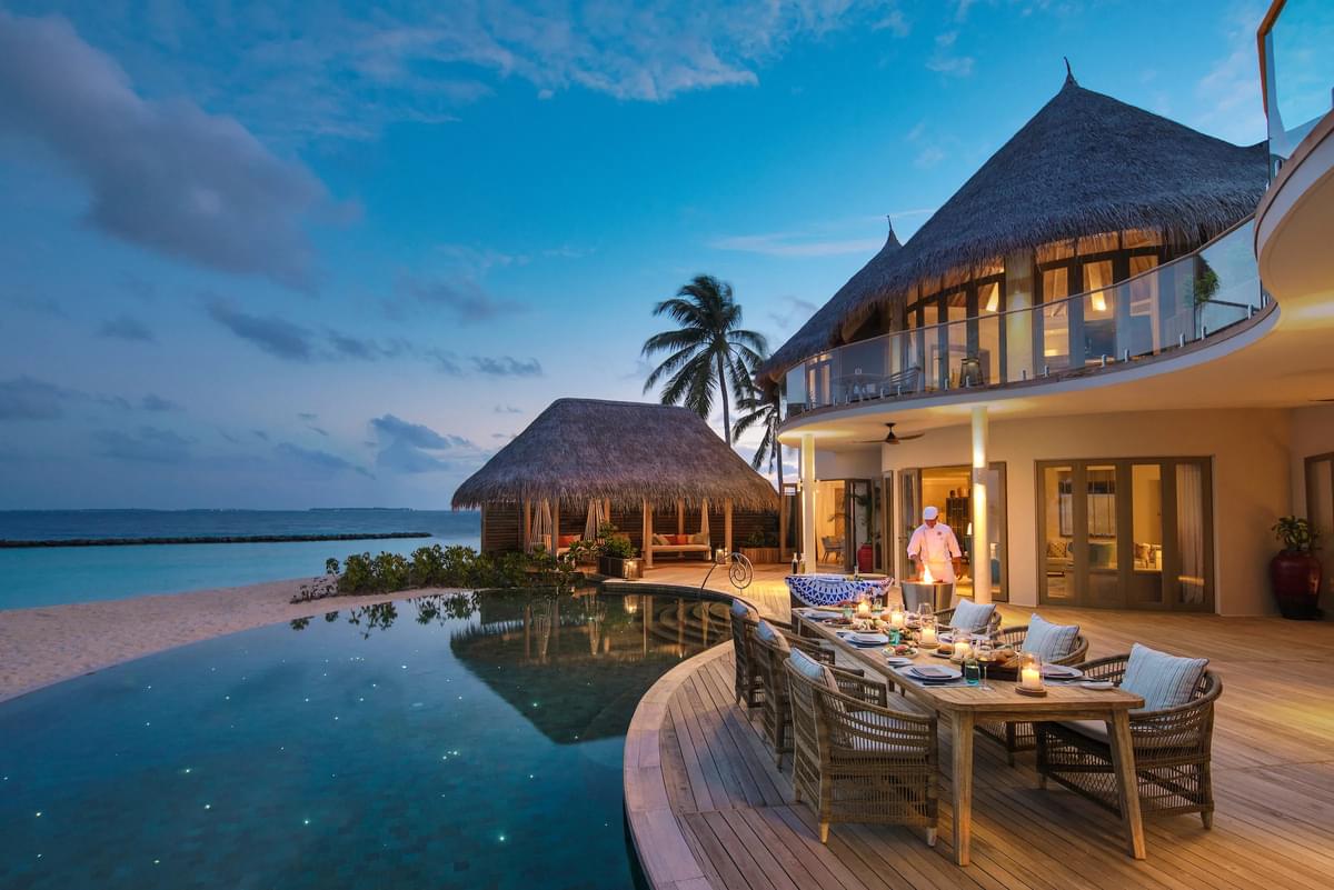 Baa Atoll, donde el lujo empieza bajo el agua