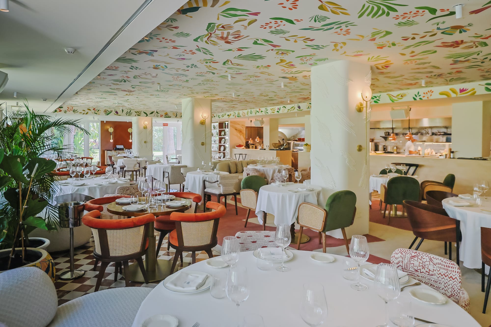 Frou Frou y la nueva sobremesa larga de Puerto Banús