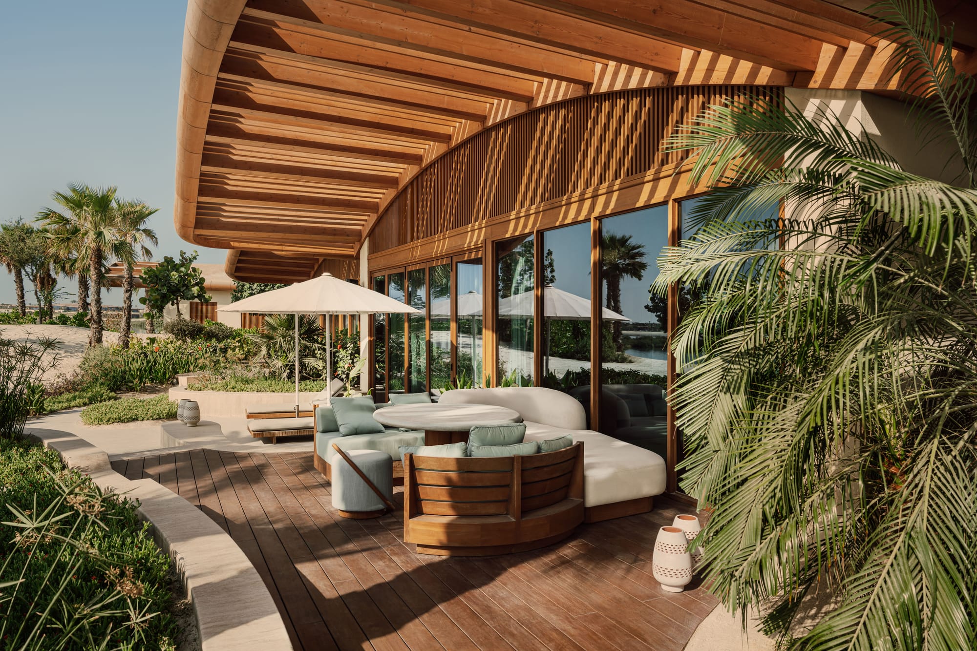 Miraval abre su primer resort fuera de EE.UU. en el Mar Rojo