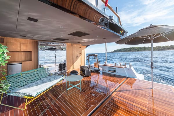 Numarine 30XP: el primer superyate híbrido del astillero turco marca una nueva era