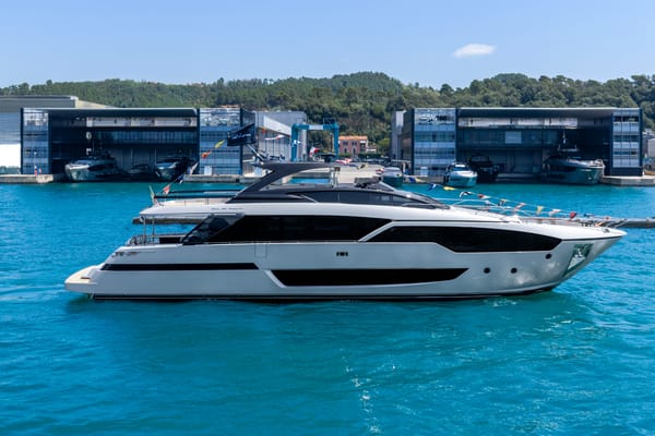 Riva 96' Argo Super: la evolución también puede ser discreta